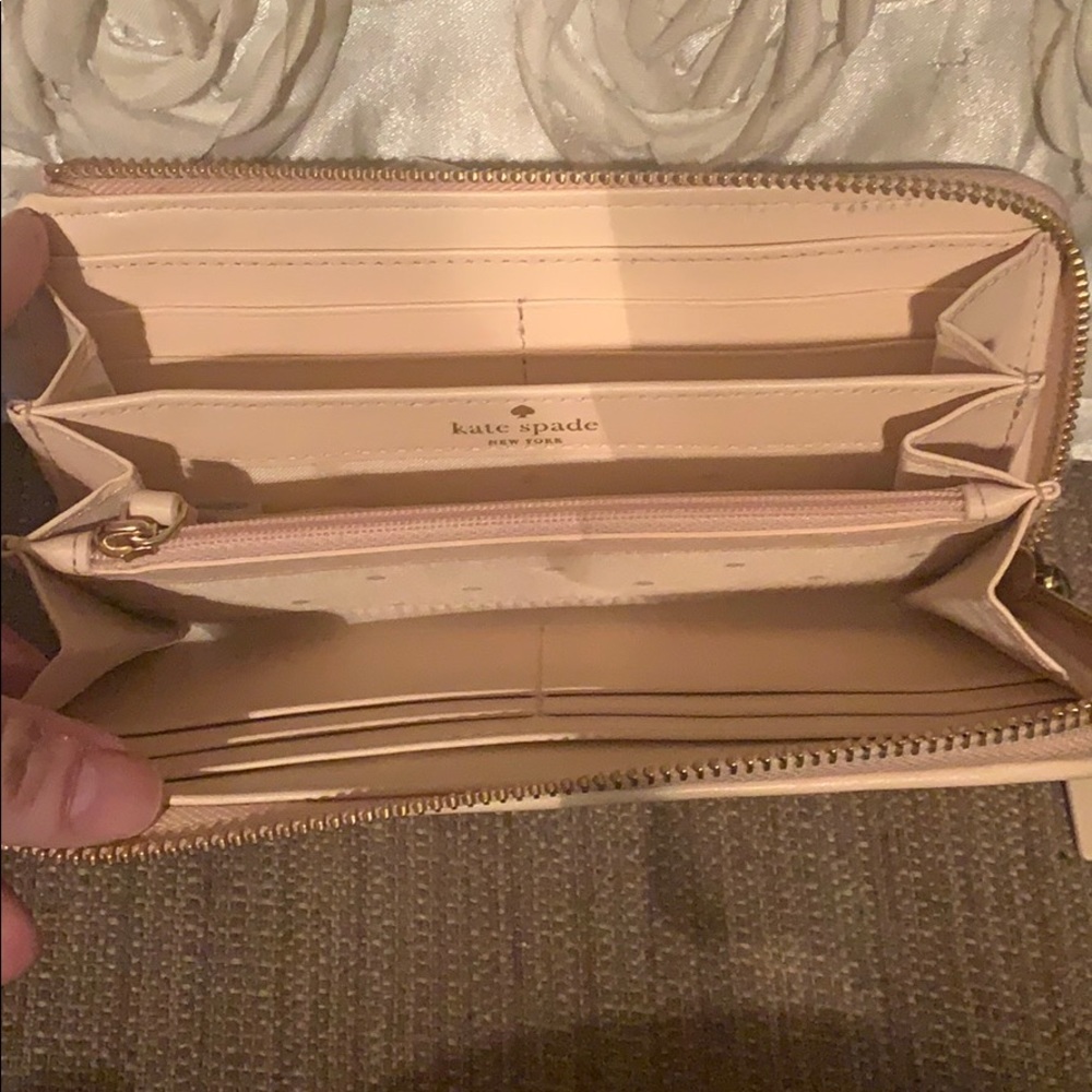 Kate Spade ♠️ - Picture 6 of 7
